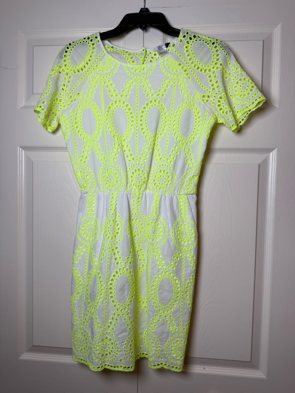 Dolce‎ Vita Neon Yellow And White Embroidered Lace Dress